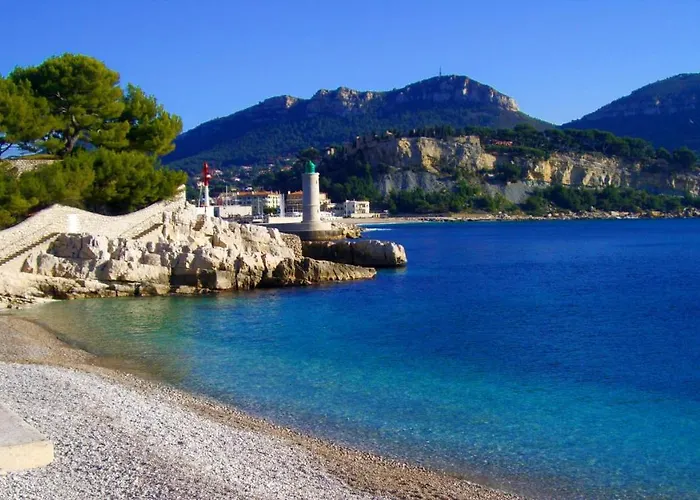 Le Phare Par Dodo-a-cassis Cassis