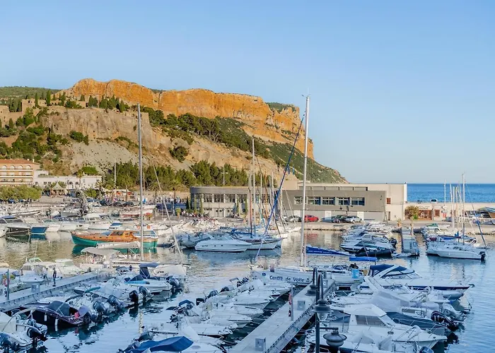 Le Phare Par Dodo-a-cassis Cassis