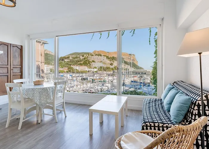 Le Phare Par Dodo-a-cassis Apartament